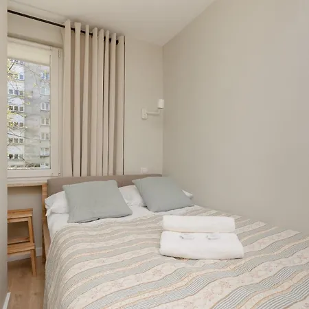 Aleja Jana Pawla Ii By Renters Apartman